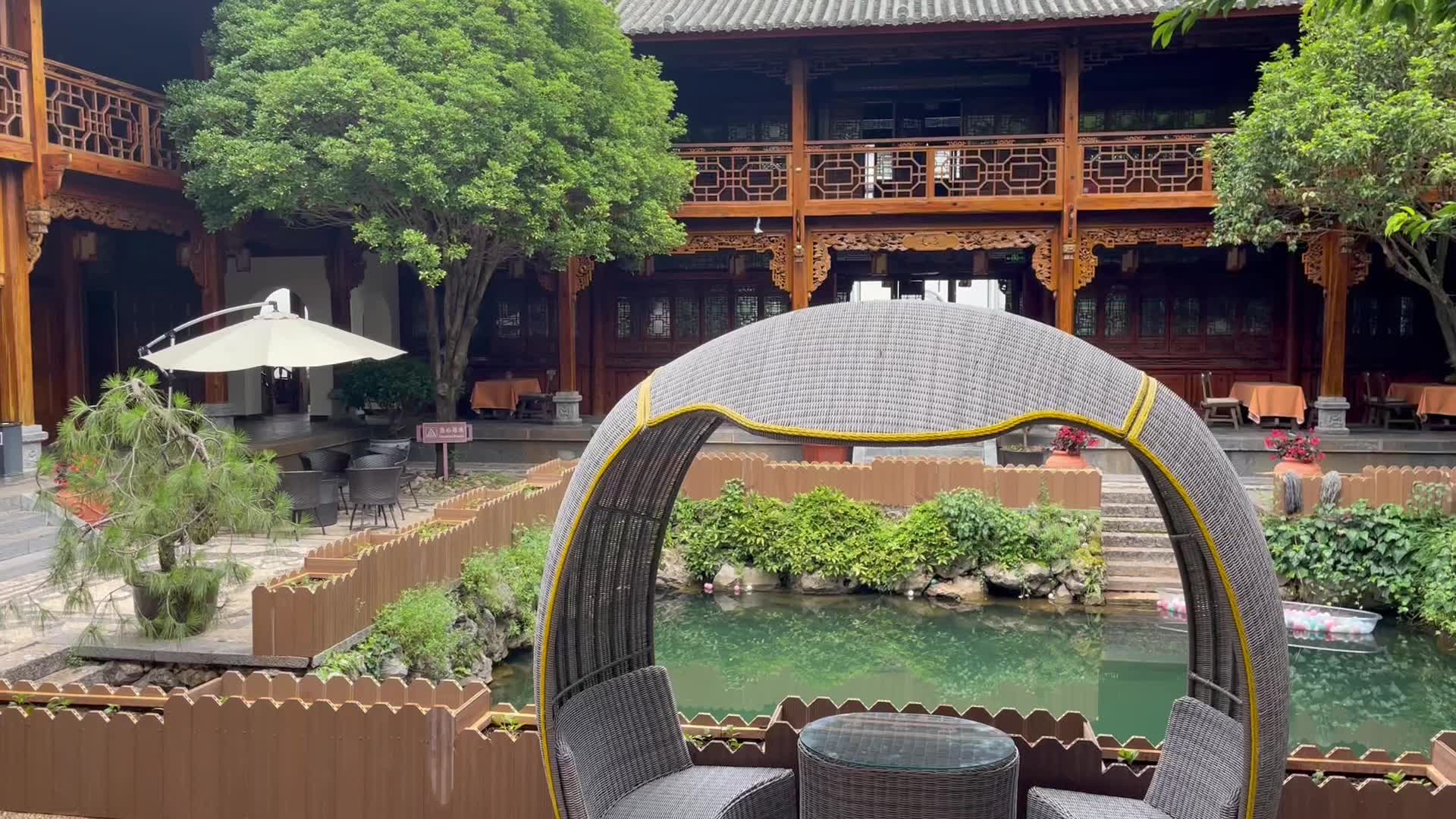 鹤庆寸氏庄园酒店